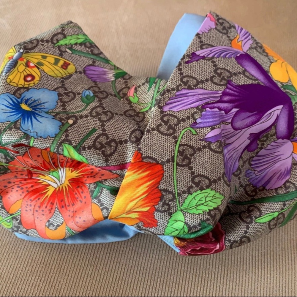 SOLD! Gucci GG Flora Print Silk Headband! 609319 3GC02 Medium!